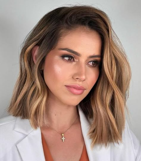 Voluminous Long Comb-Over Bob Bob With Long Side Bangs, Caramel Lob, Blended Highlights, Medium Length Wavy Hair, Long Side Bangs, Blonde Balayage Highlights, Hair Adviser, Textured Bob, Long Bob Haircuts