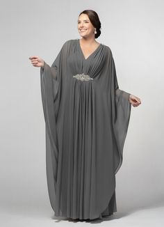 Cocktail Dress Plus Size, Cocktail Dress Plus, Plus Size Inspiration, Kaftan Designs, Fashion Blouses, Muslim Women Fashion, Mother Of Groom Dresses, Bride Groom Dress, Timeless Dress