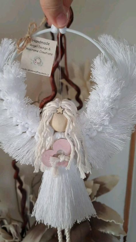 Kitchen Christmas Decor Ideas, Diy Christmas Angel Ornaments, Diy Yarn Dolls, Kitchen Christmas Decor, Decor Ideas For Apartments, Christmas Decor Ideas 2023, Macrame Angel, Dolls Handmade Diy, Ideas For Apartments