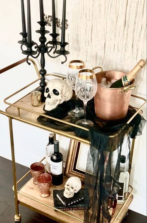 Spooky Interior, Halloween Preparation, Halloween Bar Cart, Halloween Decor Diy, Halloween Bar, Halloween Decorations Outdoor, Halloween Decor Ideas, Boho Halloween, Scary Decorations