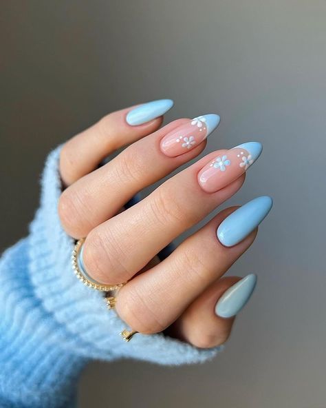 Bio Gel Nail Designs, College Nails, Baby Blue Nails, Cute Simple Nails, Summery Nails, Girly Acrylic Nails, Cute Acrylic Nail Designs, Glass Nails, Short Acrylic Nails Designs