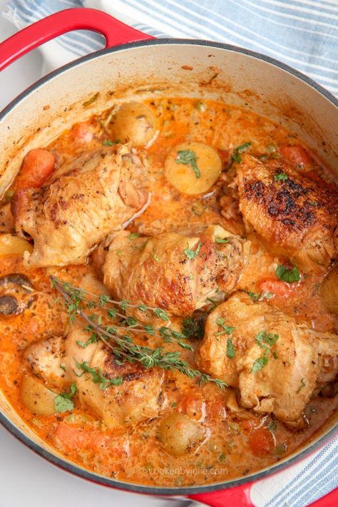 Chicken Thigh Stew, Easy Chicken Stew, Creamy Chicken Stew, Potatoes Mushrooms, Panini Recipes Chicken, Chicken Breast Crockpot Recipes, Crockpot Chicken Breast, Carrots Potatoes, Stew Chicken Recipe