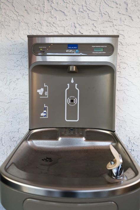 Outdoor Drinking Fountain, Drinking Water Fountain, Laundy Room, Outdoor Gathering Space, Vertical Garden Design, Fountain Drink, Drinking Fountains, Backyard Plan, Diy Accent Wall