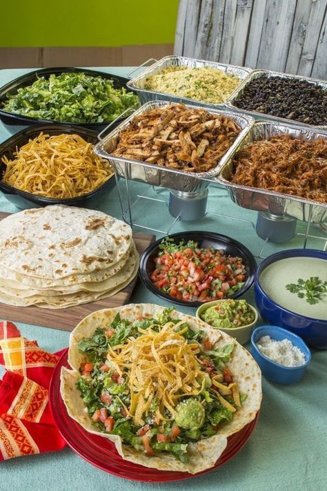 13 Cheap Graduation Party Food Ideas You Can Easily Make - Its Claudia G Wedding Food Ideas On A Budget Buffet, Easy Grad Party Food, Easy Wedding Food Ideas, Grad Food Ideas, Grad Party Ideas Food, Bbq Graduation Party Ideas, Taco Bar Graduation Party, Food Bars For Parties, Cheap Party Ideas