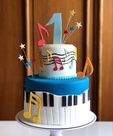 Music Themed One Year Old Birthday, Music Themed First Birthday Party, Music Themed 1st Birthday Party, Birthday Cake Music Theme, Music First Birthday Party, Music Theme Birthday Cake, Birthday Cake Music, Music Birthday Party Theme, Music Themed Birthday Party