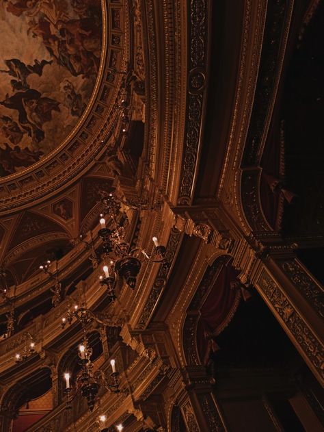 Masquerade Phantom Of The Opera, Victorian Masquerade Ball Aesthetic, 19th Century Aesthetic Dark, Victorian Theater Aesthetic, Elegant Masquerade Ball, Opera House Aesthetic, Phantom Of The Opera Book Aesthetic, Opera Singer Aesthetic, Phantom Of The Opera Aesthetic