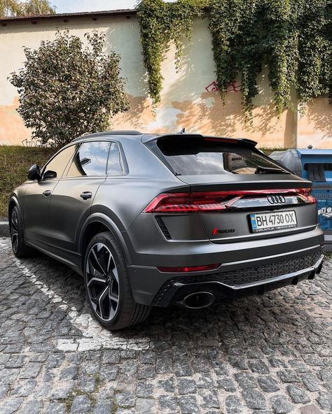 Audi Rs Q8, Luxury Cars Audi, Bmw Scrambler, Audi Rs, Audi Cars, Dream House Interior, My Dream Car, Future Car, Amazing Cars