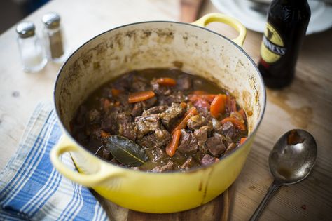 Donal Skehan's Beef and Guinness stew is a perfect dish to warm you up on a cold day! Guinness Stew Recipe, Donal Skehan Recipes, Beef And Guinness Stew, Irish Beef Stew Recipe, Irish Dinner, Guinness Stew, Donal Skehan, Guinness Beef Stew, Irish Beef Stew