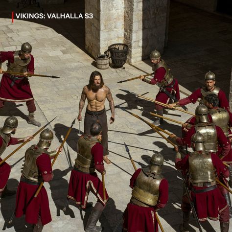 Vikings Valhalla Harald, Erik The Red, Vikings Valhalla, Frida Gustavsson, Viking Series, Age Of Empires, Best Build, Air Jordan 5, Historical Drama