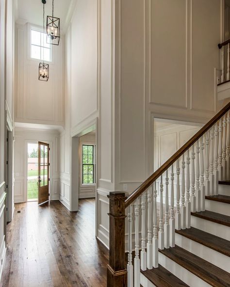 3,746 Likes, 48 Comments - Vintage South Development (@vintagesouthdevelopment) on Instagram: “Foyer volume #vintagesouthdevelopment #vintagesouth #nashville” Foyer Ideas Entryway, Foyer Staircase, High Ceiling Living Room, Double Staircase, Entry Stairs, Staircase Remodel, Foyer Decorating, Up House, High Walls