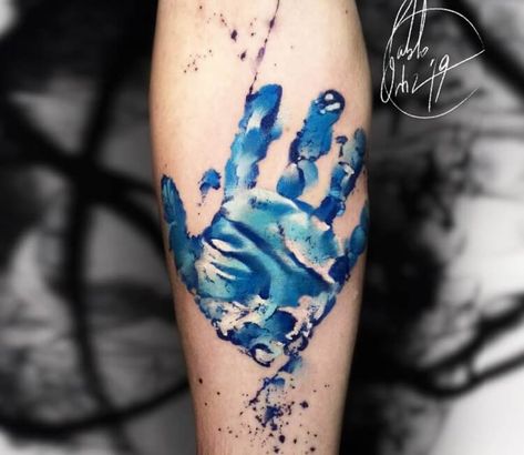 Tattoo photo - Handprint tattoo by Pablo Ortiz Tattoo Baby Hand Print Tattoo, Handprint Tattoo, Baby Hand Tattoo, Hand Print Tattoos, Tattoos For Baby Boy, Baby Footprint Tattoo, Baby Tattoo Designs, Scary Tattoos, World Tattoo