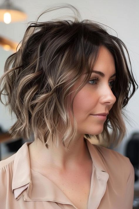 25 Best Wavy Bob Styles: Get Ready for Your Most Stylish Year Yet Choppy Wavy Bob Hairstyles, Root Shadow, Side Bangs Hairstyles, Wavy Bob Hairstyles, Wavy Bob, Tousled Waves, Layered Bob Hairstyles, Professional Hairstylist, Wavy Bobs