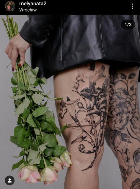 Tattoo On Plus Size, Full Body Line Tattoo, Realistic Mushroom Tattoo, Body Line Tattoo, Plus Size Back Tattoo, Realistic Mushroom, Upper Arm Tattoo, Stomach Tattoos Women, Mushroom Tattoo