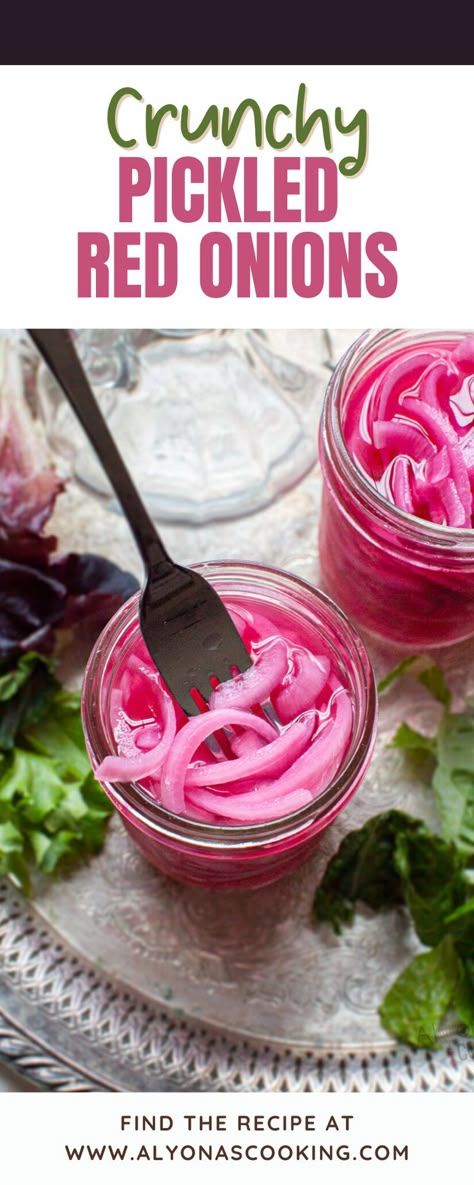 Best Pickled Red Onion Recipe, Make Pickled Onions, Pickled Red Onion Recipe, Pickle Onions, Picked Red Onions, Tacos Salad, Recipe For Tacos, Homemade Sandwiches, Pickle Onions Recipe