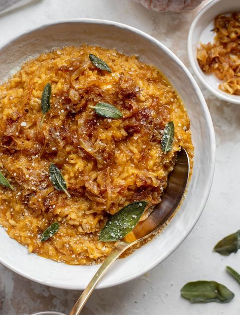 Pumpkin Risotto Recipes, Meatless Entrees, Fall Sides, Pumpkin Lasagna, Fall Dinners, Friendsgiving Food, Pumpkin Risotto, Pumpkin Dishes, Healthy Grains