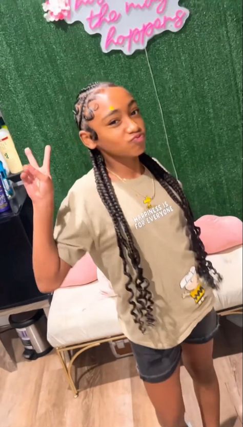 Jayah And Kinora, Jayah Hair Styles, Jayah Bailey Hairstyle, Jayah Bailey Pics Hair, Tsquad Girl, 2 Braids With Bun, Jayah Bailey Funny Pics, Jayah Bailey Pics Rares, Cute Hairstyles Braids Black Kids