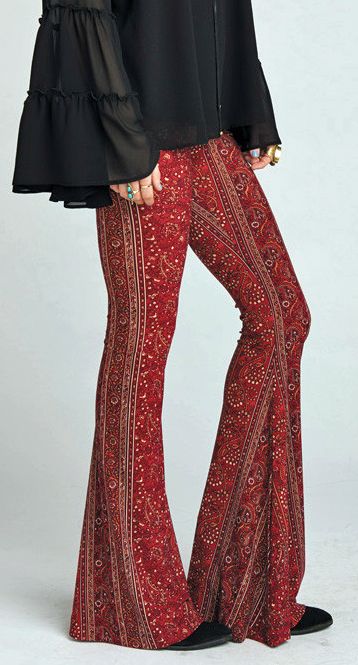 Boho bell-bottom pants ... Hippy Pants Outfit, Hippie Pants Outfit, Wizard Style, Boho Bell Bottoms, 70s Icons, 70s Girl, Flare Pant, Dress Indian Style, Pakistani Dress Design