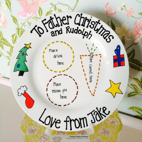 ***** PLEASE LEAVE NAME/S IN THE NOTES TO SELLER SECTION ON CHECKOUT ***** Putting out the mince pie and drink for Santa and a juicy carrot for Rudolph is an important event in every childs Christmas Eve tradition. Why not do it in style with one of our hand painted, personalised Plate For Santa, Xmas Plates, Father Xmas, Christmas Eve Plate, Plate Painting, Xmas Design, Christmas Eve Traditions, Santa Plate, Personalized Plates