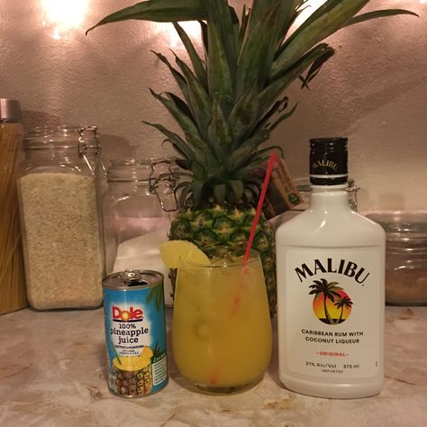 Malibu And Pineapple Juice, Malibu Pineapple Cocktails, Pineapple Malibu, Malibu Mixed Drinks, Malibu Rum Drinks, Malibu Pineapple, Malibu Cocktails, Coconut Liqueur, Malibu Drinks