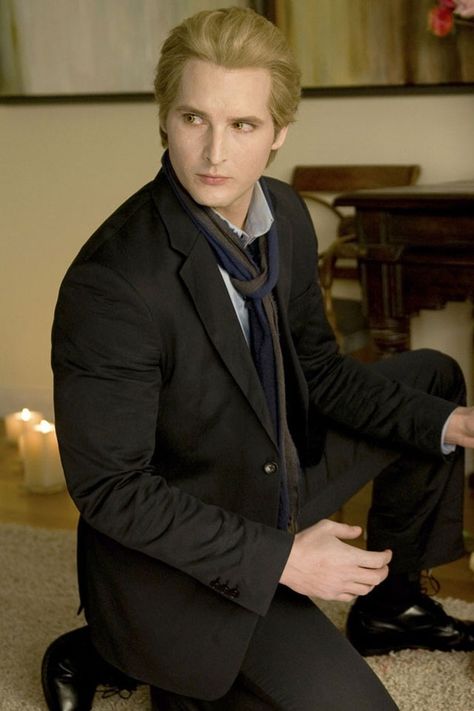 Dr Cullen, Twilight Videos, Carlisle Cullen, Vampire Twilight, Twilight Saga New Moon, Twilight Funny, Twilight Memes, Peter Facinelli, Twilight Edward