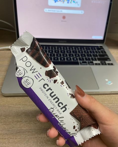 Power Crunch Protein Bar, Power Crunch Bars, Crunch Bars, Healthy Lunch Snacks, Crunch Bar, Fit Food, Energy Bars, Lunch Snacks, Protein Bars