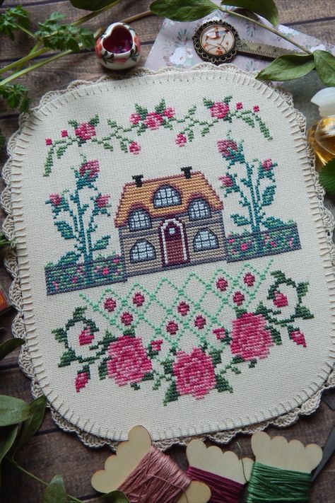 Vintage roses and cottage cross stitch pattern PDF download Vintage Flower Cross Stitch, Cottage Core Cross Stitch, Cottage Cross Stitch, English Fabric, Sampler Cross Stitch, White Symbol, Colour Photo, Vintage Cross Stitch Pattern, Vintage Cross Stitch