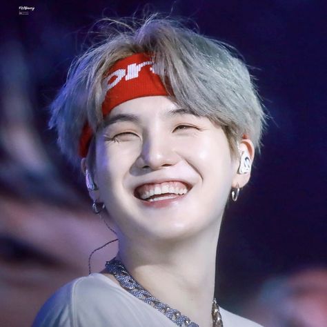 n⁷ on Twitter: "yoongi reaching highest level of happiness - a needed thread… " Thread, Bts, On Twitter, Twitter, Red