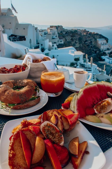 Where to Stay in Oía, Santorini: Charisma Suites — ELLIE FAYE Santorini Food, Greece Food, Greek Dinners, Oia Santorini Greece, Greece Beach, Vacation Meals, Greece Hotels, Greece Travel Guide, Oia Santorini