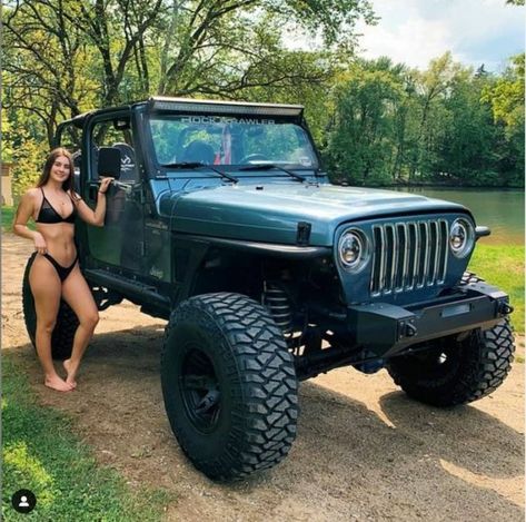 Jeep Wrangler Girl, Female Trucks, Jeep Baby, Jeep Wave, Jeep Mods, Hors Route, Cool Jeeps, Jeep Lover, Jeep Models