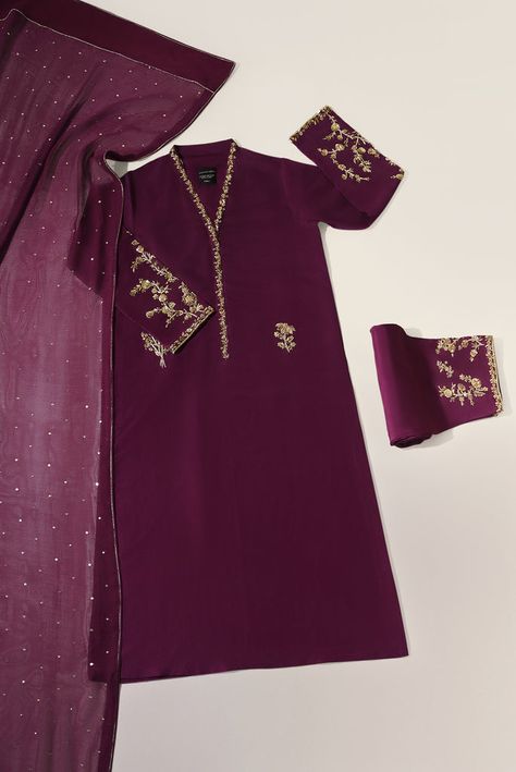 Agha Noor Dresses, Long Kameez, Cotton Suit Designs, Mom Dresses, Simple Dress Casual, Agha Noor, Mehndi Dresses, Function Dresses, Silk Design