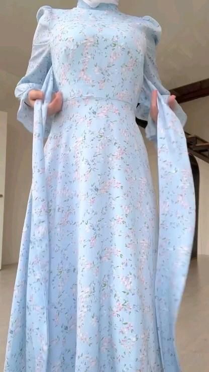 Evening Long Dress, Islamic Fashion Dresses, Projek Menjahit, Long Dress For Women, Modest Dresses Fashion, High Fashion Runway, Mode Turban, Abs And Cardio Workout, Fashion Sketches Dresses