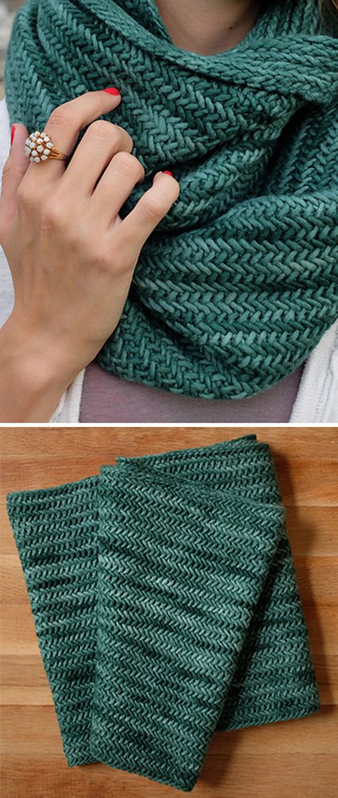 Big Herringbone Cowl - Free Knitting Pattern Herringbone Knitting Pattern, Knitting Things, Cowl Knitting, Knitted Items, Crochet Cowl Pattern, Cowl Knitting Pattern, Knitting Blogs, How To Purl Knit, How To Knit