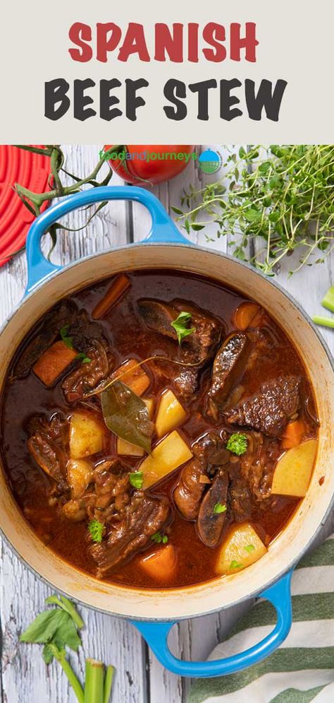 Are you looking for absolute comfort food for colder months? This Spanish Beef Stew ticks all the boxes – rich, intensely flavored sauce, fall-off-the-bone short ribs, and potatoes. You would surely be asking for seconds! Beef Short Rib Stew Recipes, Short Ribs Stew Recipe, Short Rib Stew Recipe, Spanish Stew Beef, Beef Ribs Soup, Beef Short Rib Recipes Stove Top, Spanish Beef Recipes, Beef Stew Meat Recipes Stovetop Quick, Short Ribs Stovetop