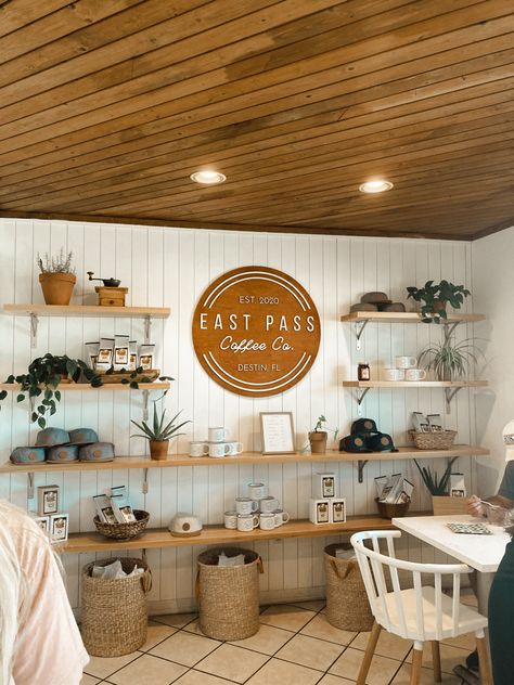 East Pass Coffee is the absolute best. The iced latte pairs great with an acai bowl! Lake Coffee Shop, Acai Shop Design, Soda Shop Ideas, Coffee Shops Aesthetics, Acai Bowl Shop, Smoothie Shop Aesthetic, Hawaiian Coffee Shop, Tropical Coffee Shop, Coffee Store Design