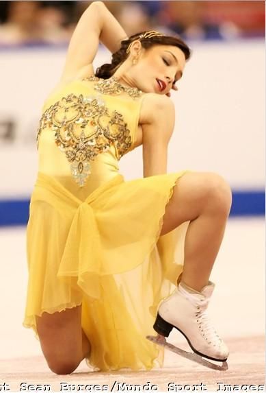 Love this dress! Ice Skater Dress, Figure Skating Quotes, Skating Quote, Meryl Davis, Ice Skating Costumes, Figure Skating Outfits, Figure Skating Costumes, 파티 드레스, Ice Skating Dresses