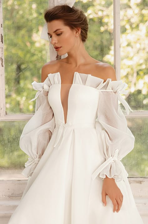 Dress With Strings, Best Wedding Guest Dresses, Silhouette Dress, Buy Wedding Dress, Voluminous Sleeves, Wax Fabric, Stunning Wedding Dresses, Wedding Dress Accessories, Summer Fashion Dresses