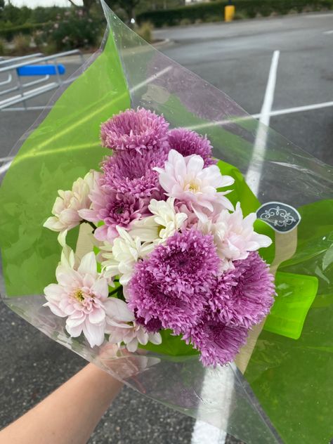 purple, white, bouquet, walmart, trendy, picspo, inspo, cheap, small bouquet, outside, sunny, summer, rain, happy, beautiful, gift, Purple White Bouquet, Prom Planning, Summer Rain, Small Bouquet, Beautiful Bouquet Of Flowers, White Bouquet, Beautiful Bouquet, Flowers Bouquet, Glass Vase