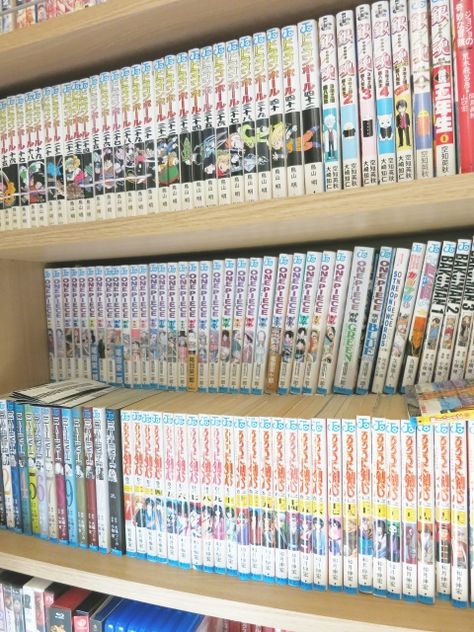 Manga Cafe, Food With Friends, Book Anime, Read Anime, Reading Manga, Anime Room, Video X, Anime Book, Manga Books