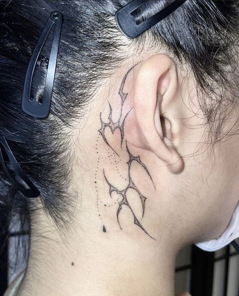 Crescent Moon Tattoo Behind Ear, Moon Tattoo Behind Ear, Art Tattoo Ideas, Tattoo Behind Ear, Ear Tattoo Ideas, Grunge Tattoo, Sigil Tattoo, Crescent Moon Tattoo, Sharpie Tattoos