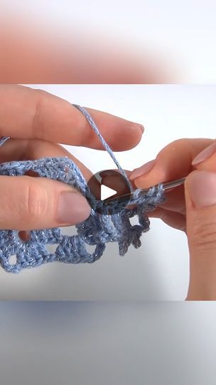 Metallic Yarn, A Hook, How To Crochet, Crochet Motif, Step By Step, Yarn, Crochet