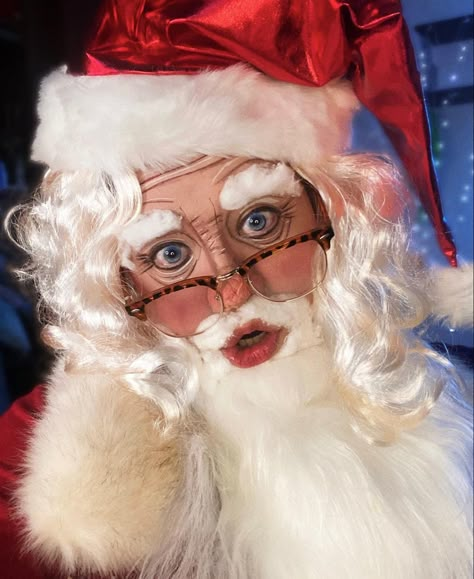 Santa Claus Makeup, Santa Makeup, Makeup Noel, Drag Ideas, Drag Makeup, Stage Makeup, Cosplay Makeup, Santa Claus, Elf