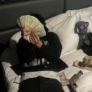 Trap Icon, Kim K, Instagram Ideas, Money, Instagram Photos, Instagram