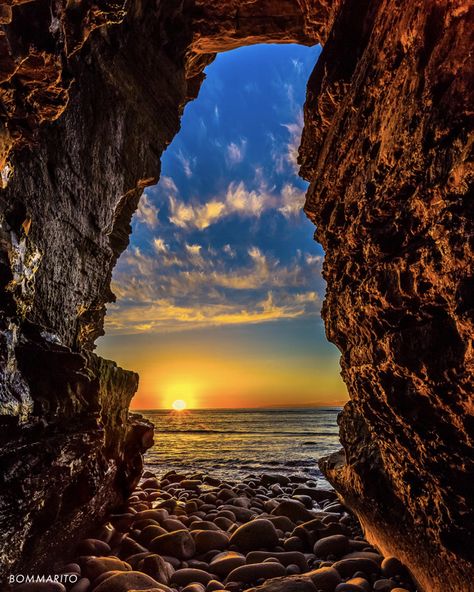 La Jolla Shores, Nature Sunrise, La Jolla Cove, Beach At Sunset, Travel Log, Amazing Sunsets, Coastal Town, Beach Landscape, Beautiful Ocean