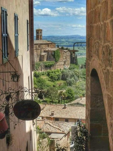 Montalcino Montalcino Italy, Italy Aesthetic, I Want To Travel, Summer 2024, Tuscany, Florence, Dream Wedding, Italy, Travel