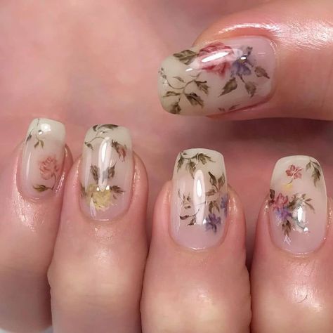 Nails nail art cottages cottage core aesthetic floral flowers nature leaves vibes fashion clothes accessories cozy beige Pinterest instagram photography beautiful beauty Cottagecore Nails, Japanese Manicure, Matching Best Friend Tattoos, Floral Cottagecore, Print Nails, Nail Candy, Really Cute Nails, Manicure Nails, Nail Art Wedding