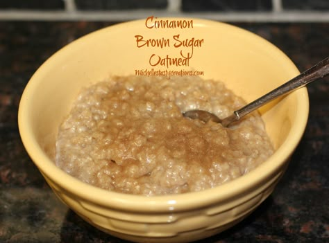 Brown Sugar Cinnamon Oatmeal, Brown Sugar Oatmeal, Breakfast Oatmeal Recipes, Homemade Oatmeal, Easy Oatmeal, Cinnamon Oatmeal, Cinnamon Brown, Oatmeal Cookie Recipes, Healthy Sugar