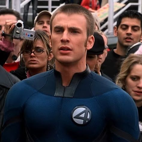 Chris Evans Fantastic Four, Fantastic Four 2005, Tim Story, 2000s Boys, Johnny Storm, Storm Marvel, Fantastic 4, Captain My Captain, Steve Rogers Captain America