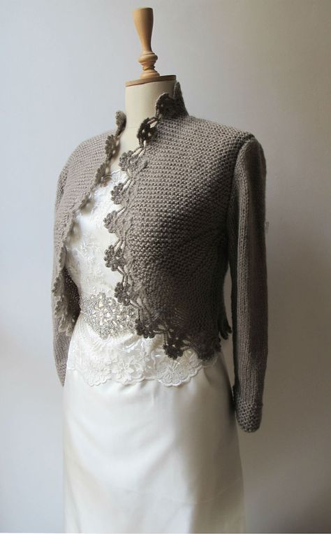 Crochet Baby Shrug, Cardigan Diy, Diy Cardigan, Woolen Tops, Sleeve Bolero, Crochet Border, Vintage Inspired Wedding Dresses, Hand Knit Sweater, Crochet Baby Cardigan