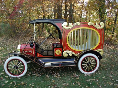 Circus Wagon, Model T Ford, Ford Model T, Rat Rods Truck, Vintage Automobiles, Antique Trucks, Old Vehicles, Ford Lincoln Mercury, Ford Classic Cars