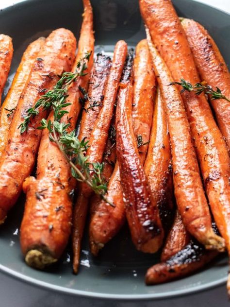 Butter Carrots, Pumpkin Seed Recipes, Thyme Recipes, Cooked Carrots, Glazed Carrots, Carrot Recipes, Winter Recipes, Sweet Potato Casserole, Roasted Carrots